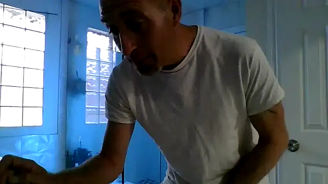 El Gizmo online show from February 16, 12:29 am