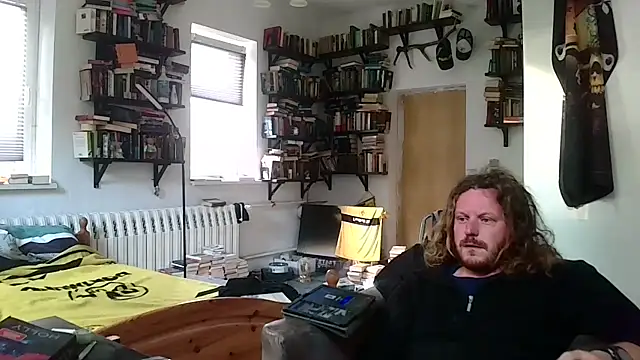 Snapshot of sunr1sa chatting on October 3, 6:43 am sunr1sa online show from October 3, 6:43 am