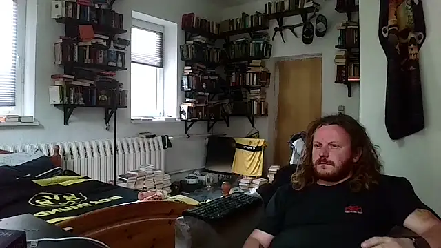 Snapshot of sunr1sa chatting on October 16, 2:29 pm sunr1sa online show from October 16, 2:29 pm