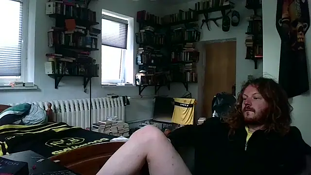 Snapshot of sunr1sa chatting on October 19, 6:14 am sunr1sa online show from October 19, 6:14 am