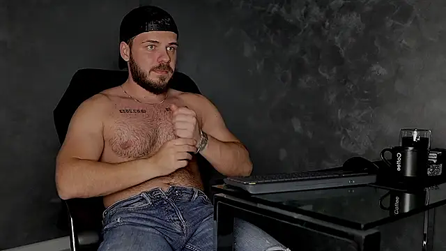 juliusmasters online show from November 3, 7:48 pm