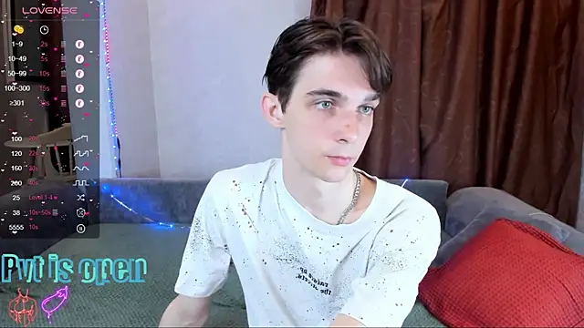 Aaron Boom online show from May 26, 12:28 am