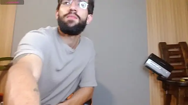 Snapshot of Mr_WhiteCock chatting on October 4, 11:47 pm Mr WhiteCock online show from October 4, 11:47 pm