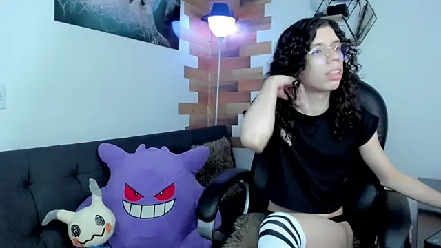 Angel Dust18 online show from December 9, 10:30 pm