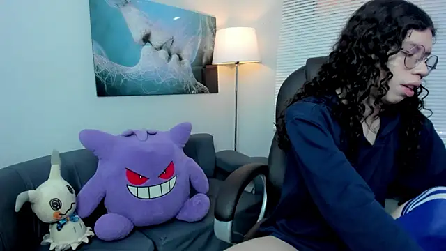 Snapshot of Angel_Dust18 chatting on December 21, 4:25 pm Angel Dust18 online show from December 21, 4:25 pm