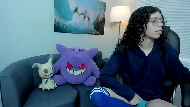 Snapshot of Angel_Dust18 chatting on January 5, 6:00 pm Angel Dust18 online show from January 5, 6:00 pm