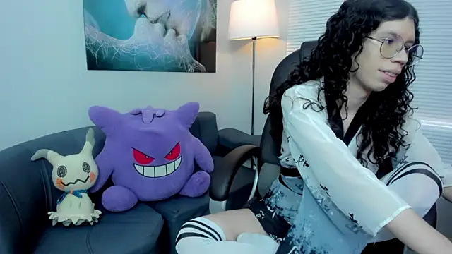 Snapshot of Angel_Dust18 chatting on January 6, 3:27 pm Angel Dust18 online show from January 6, 3:27 pm