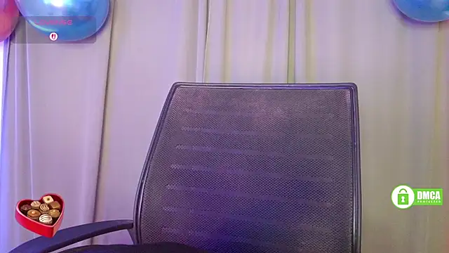 Snapshot of CallMeSima chatting on October 16, 4:35 am CallMeSima online show from October 16, 4:35 am