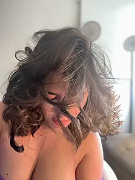 sukhakunis1 online show from October 2, 3:08 pm