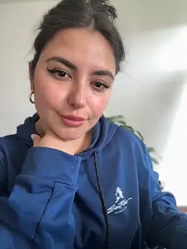 sukhakunis1 online show from November 10, 3:33 pm