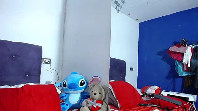 Squirter pussybomb online show from November 11, 3:17 am