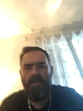 pachapeter online show from March 4, 4:30 pm