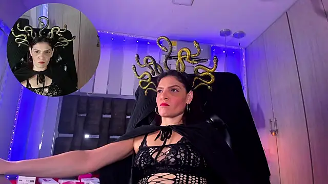 KatteMoss online show from October 14, 8:42 pm