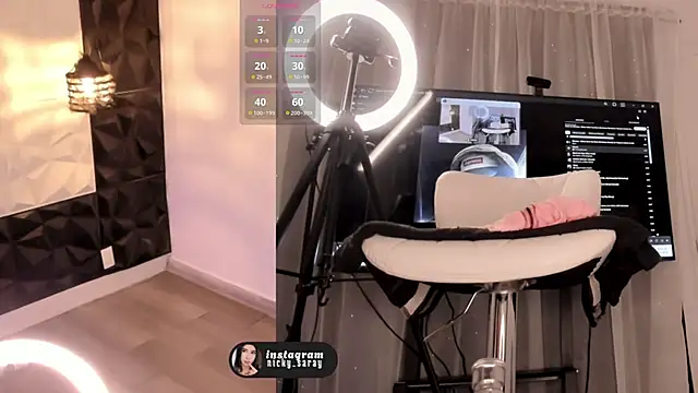 nickky   online show from October 25, 7:08 pm