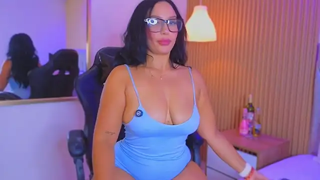 Snapshot of Dakota_diaz_ chatting on March 26, 7:41 pm Dakota diaz online show from March 26, 7:41 pm