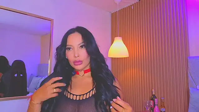 Snapshot of Dakota_diaz_ chatting on April 5, 7:33 pm Dakota diaz online show from April 5, 7:33 pm