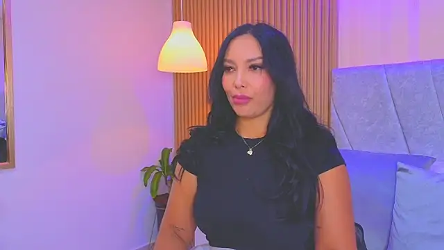 Snapshot of Dakota_diaz_ chatting on April 7, 8:09 pm Dakota diaz online show from April 7, 8:09 pm