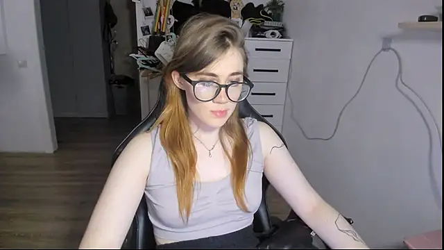 PureHeartt  online show from September 23, 10:07 am