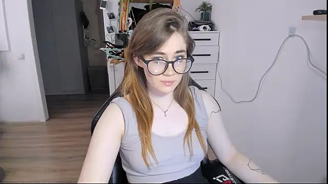 PureHeartt  online show from September 24, 8:50 am