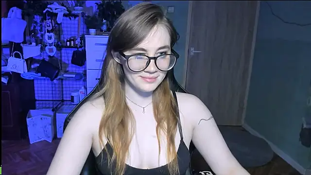 PureHeartt  online show from October 30, 6:04 am