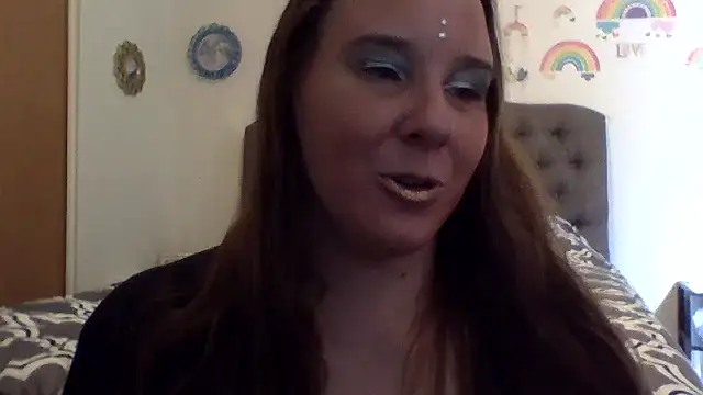 Snapshot of cosmicgoddess369 chatting on October 18, 5:25 pm cosmicgoddess369 online show from October 18, 5:25 pm