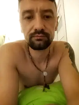 Snapshot of HMILF69 chatting on October 11, 5:28 am HMILF69 online show from October 11, 5:28 am