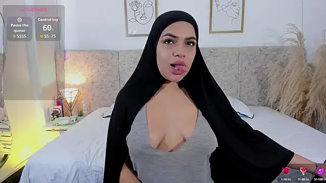 Snapshot of Umarani_ chatting on October 15, 11:43 am Umarani online show from October 15, 11:43 am