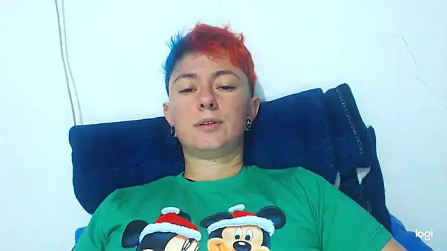 tomboyblue online show from December 26, 10:52 pm