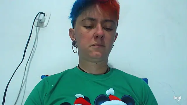 tomboyblue online show from December 27, 1:53 am