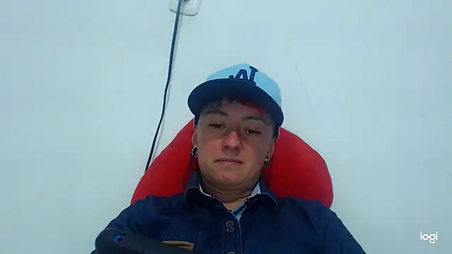 tomboyblue online show from December 31, 5:40 pm