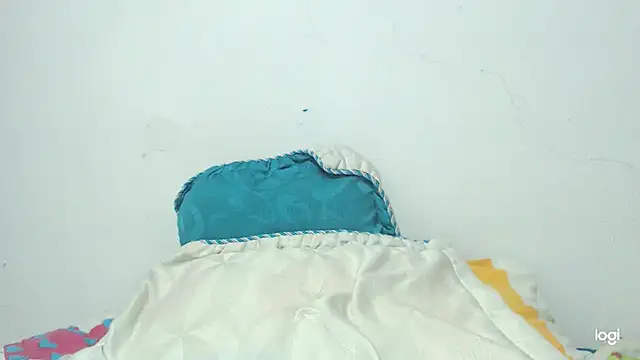 tomboyblue online show from January 10, 1:42 am