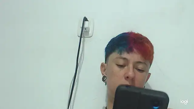 tomboyblue online show from January 15, 1:56 am