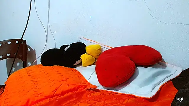 tomboyblue online show from January 23, 10:33 pm