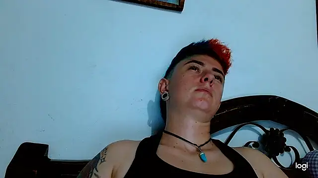 tomboyblue online show from January 29, 12:54 am