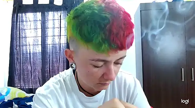 tomboyblue online show from March 13, 5:50 pm