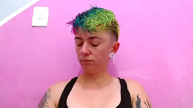 tomboyblue online show from September 23, 3:15 pm