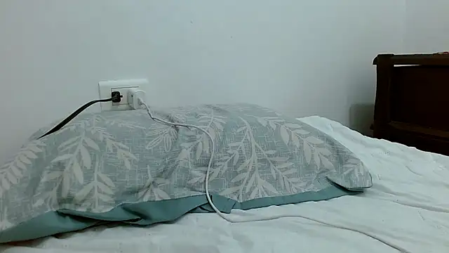 tomboyblue online show from November 4, 3:22 pm