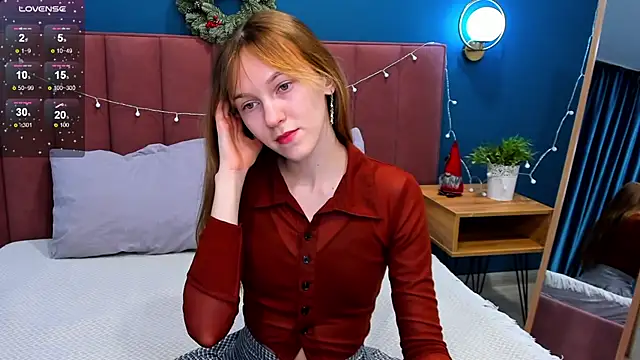 Snapshot of VanillaKelly chatting on January 13, 1:45 am VanillaKelly online show from January 13, 1:45 am