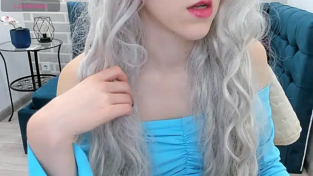 VanillaKelly online show from November 13, 1:04 am