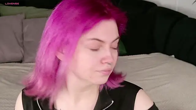 Lisa Adam online show from September 20, 6:09 pm