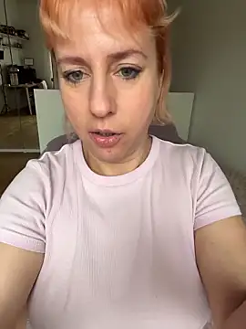 MariaValentine online show from December 2, 9:03 am