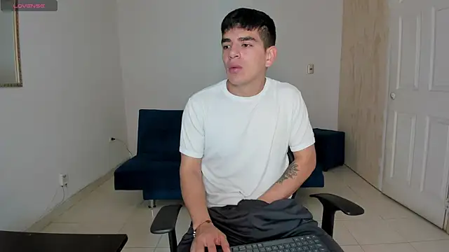 Ares Johnson online show from September 19, 11:33 am
