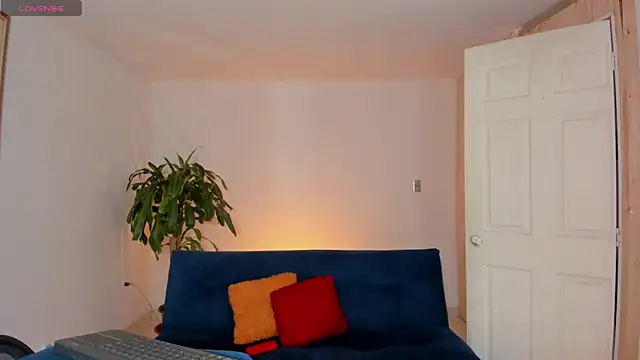 Ares Johnson online show from October 11, 6:17 pm