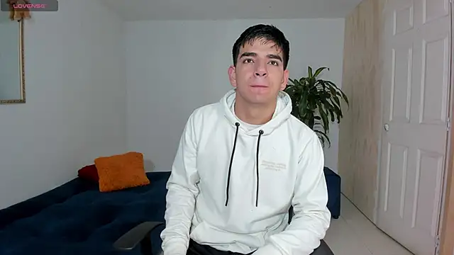 Ares Johnson online show from October 25, 11:07 am