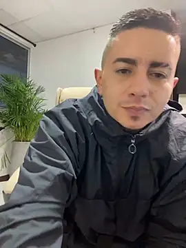 DanielGomez9 online show from January 9, 11:13 pm