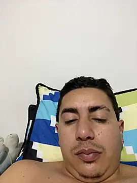 DanielGomez9 online show from March 14, 5:05 am