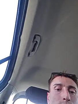 Snapshot of v4Tomasgrau9 chatting on March 7, 10:01 am v4Tomasgrau9 online show from March 7, 10:01 am