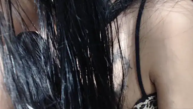 Livia Diaz online show from November 9, 1:04 am