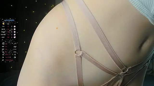 Snapshot of TaraSims chatting on January 19, 1:10 am TaraSims online show from January 19, 1:10 am