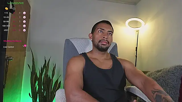 Couple muscle1 online show from April 29, 2:21 pm